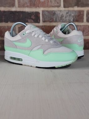 Nike Air Max 1  "Vapor Green" (Wmns 8 Mens 6.5) Same Day Shipping